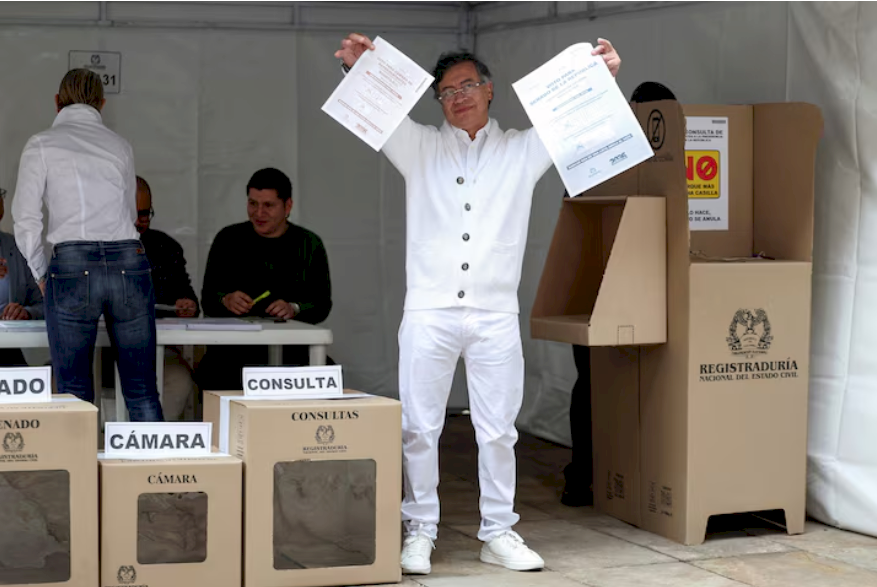 Colombia Petro investigaciones