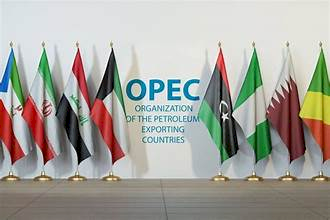 OPEP+ mantiene producción estable en medio de turbulencia